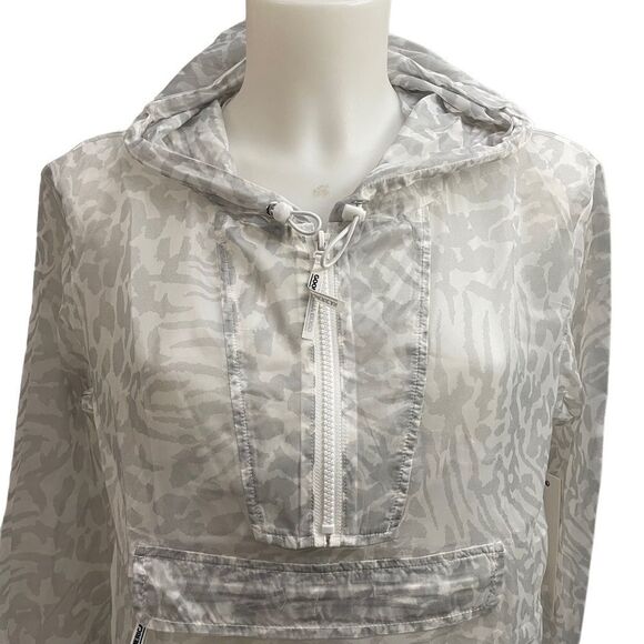 GOOD AMERICAN
Icy Leopard Print Lightweight Windbreaker Jacket size 2 medium NWT - Picture 4 of 10